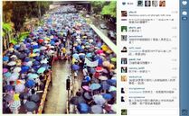 另一張薛凱琪轉貼圖，但因照片上有示威標語，所以只放在instagram，沒有放上微博。[42]