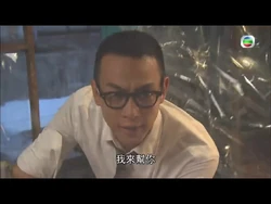 1301161640bd9afc5680f0e8ea.jpg (276 KB) 正面看,梁烈唯明明戴著眼鏡...