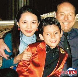 潘霜霜被指曾嫁老外