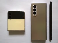 Galaxy Z Flip3 5G & Galaxy Z Fold3 5G.jpg (8.18 MB)
