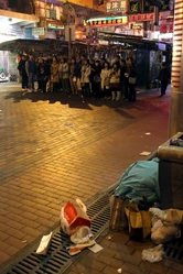 385713 10151247902634934 1430341652 n.jpg (143 KB) 引起網上基督徒間議論紛紛的報佳音照,出自Benson Tsang手筆