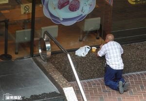 Dine-in ban streeteating