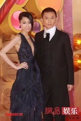 201012051857364f919.jpg (41 KB) 胡定欣