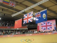 1qpnr.jpg (209 KB) 網民將特區區旗改圖為殖民地時代的香港旗。