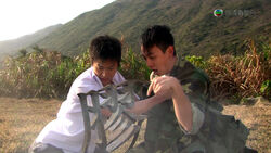 Schoolplastic.jpg (355 KB) 「爆膠」:「膠」字掉在地上