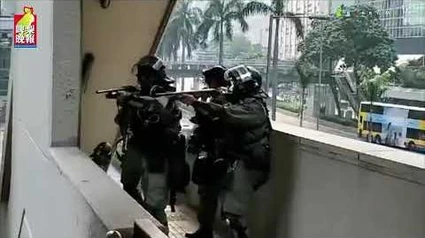 印尼女記者被射傷右眼_Indonesian_female_reporter_was_shot_in_the_right_eye_-_啤梨晚報_Barry_Evening_Post_20190929