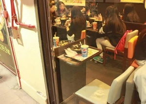 Onemanxmasmeal2.jpg (69 KB) Onemanxmasmeal2