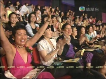 香港的男女平等就是，男士選舉上至評判，下至現場觀眾都要是女人，全晚淫叫不絕，試問女士選美有膽起用全男評判嗎？(香港先生2006片段)