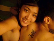 493f12b73b41a.jpg (73 KB) 採用現實中張茆的床照