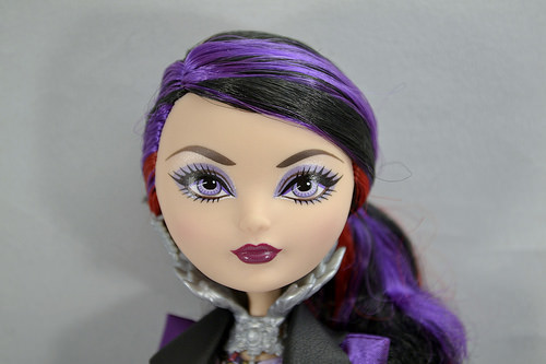 Bonecas SS-Raven Queen e Apple White, Wiki Ever After High