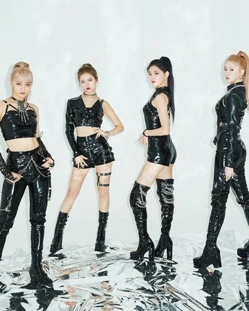 Svsrglow Everglow Wiki Fandom Retro concepts are hit or miss with me. svsrglow everglow wiki fandom