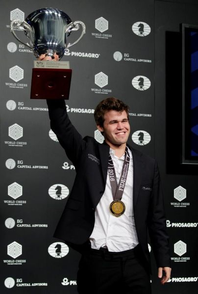 US' Wesley So defeats chess world champ Magnus Carlsen to win Norway Tournament  blitz event