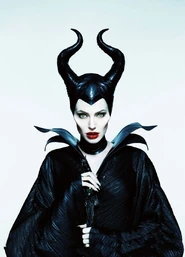 Maleficent 000001.jpg (237 KB) Czarownica postać z serii filmów Czarownica.