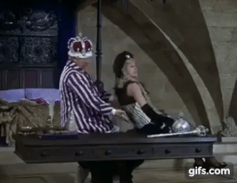 Anna Quayle 3.gif