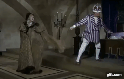 Anna Quayle 4.gif