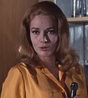 Screenshot 2694.png (1.07 MB) Helga meets Bond and offer him some champagne