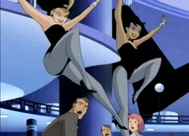 Screen Shot 2013-12-01 at 12.04.02 PM.png (611 KB) Raven and Jay jumps down to fight Batwoman