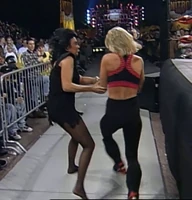 Madusa004.jpg (1,011 KB)