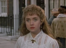 Leslie Giles 04.jpg (50 KB) Butter wouldn't melt in her mouth...