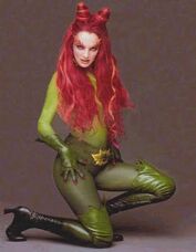 305655-191563-poison-ivy super