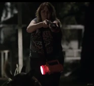 Margo Vicky shotgun.png (280 KB) Margo with her shotgun