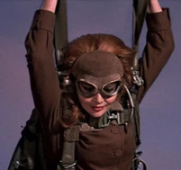 Screenshot 2702.png (428 KB) The girl looks at the crash with satisfaction