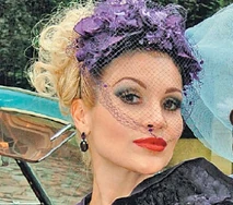 500fullcristina.jpg (103 KB)