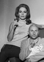 Karin dor donald pleasance.jpg (53 KB)