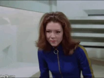 Mandy avengers.gif (3.01 MB) Emma manipulates Mandy's head, making her lose consciousness