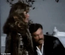 Penny Baker hammer catfight.gif (2.96 MB)