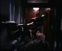 Sensation-G15.png (473 KB) Paula bludgeons the detective with the sculpture