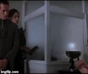 Maria Grazia Cucinotta figures.gif