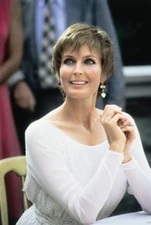 Beverly Wedding Dress.jpg (34 KB) Beverly at her "fake" wedding to Big Tom