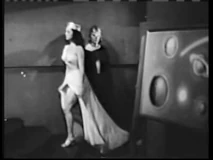 Ezgif-1-3467ed389110.gif (4.7 MB) Walking to her throne