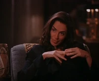 Sensation-G6.png (527 KB) The villainess in Ian's apartment