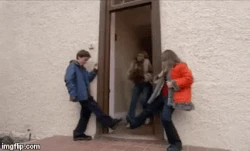 Vera Merchants Home Alone 4 The Female Villains Wiki Fandom