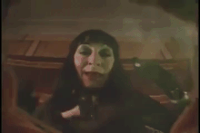 Giphyeva.gif