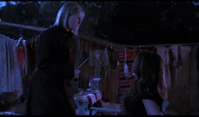 Eve & Snow.png (1.33 MB) Eve wielding a knife at Snow