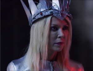 The Queen 2.png