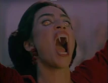 Regine Vampiress.jpg (58 KB)