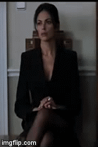 Maria Grazia Cucinotta legs.gif