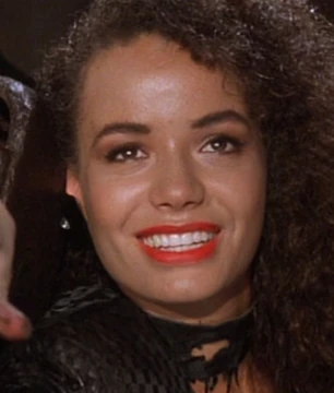 robocop 2 la fidanzata di cain