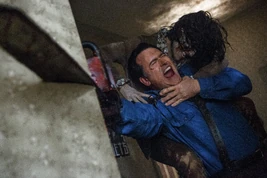 Ash-DeaditeSuzy-KellyBedroom-AvEDS1E2