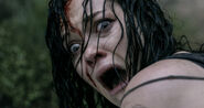 Mia-Scared-Forest-EvilDead2013