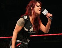 Lita-wwe-lita1196112268-1325176128