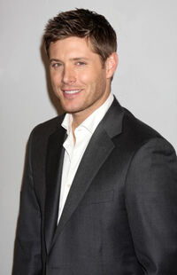 Supernatural-paleyfest-03142011-05-430x665