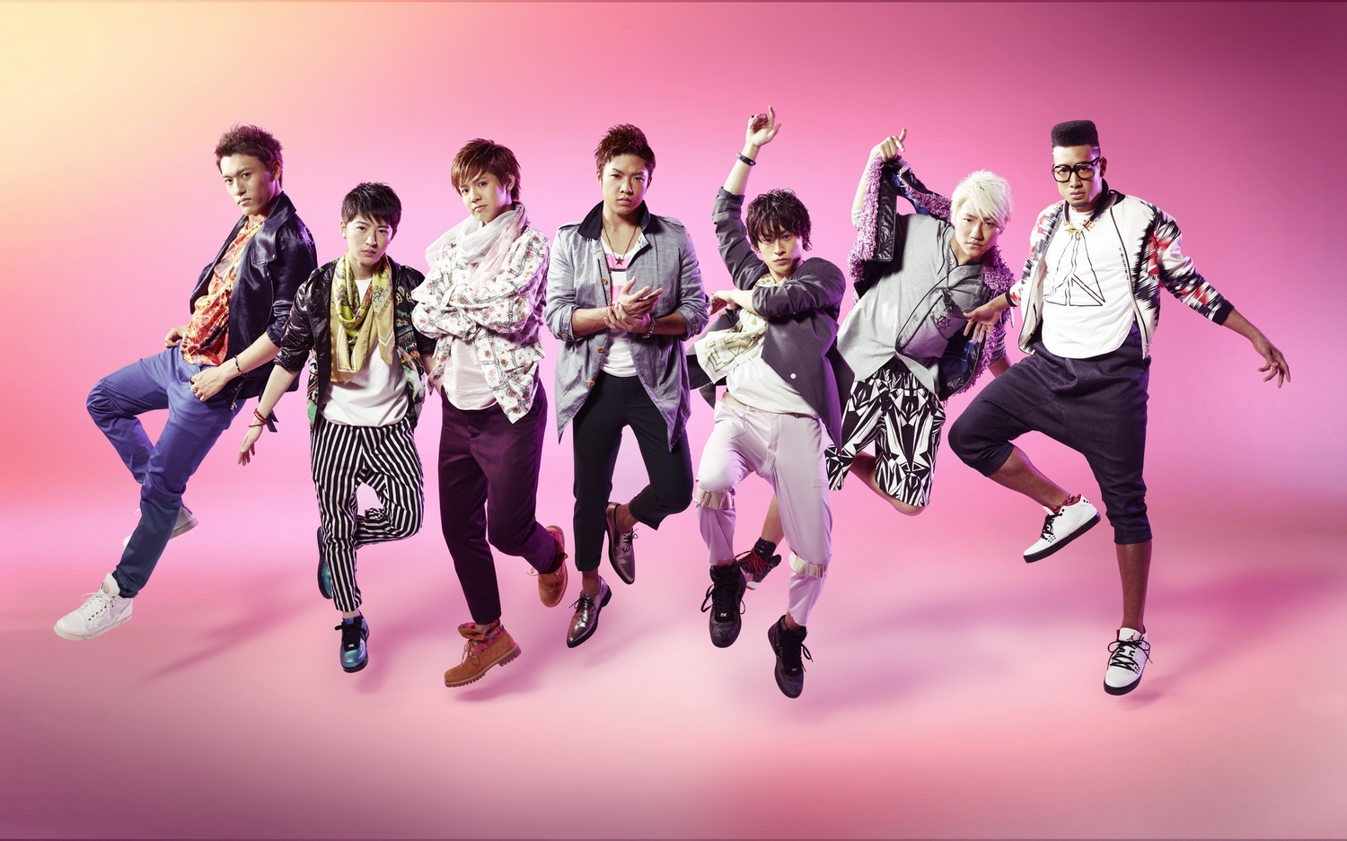 GENERATIONS   「THE STORY」  「THE  LOVE」 Generations: A Century of Women Speak About Their Lives