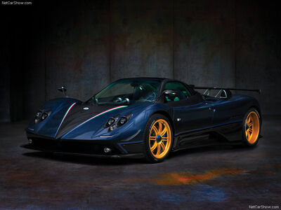 Pagani-Zonda Tricolore 2011 800x600 wallpaper 02