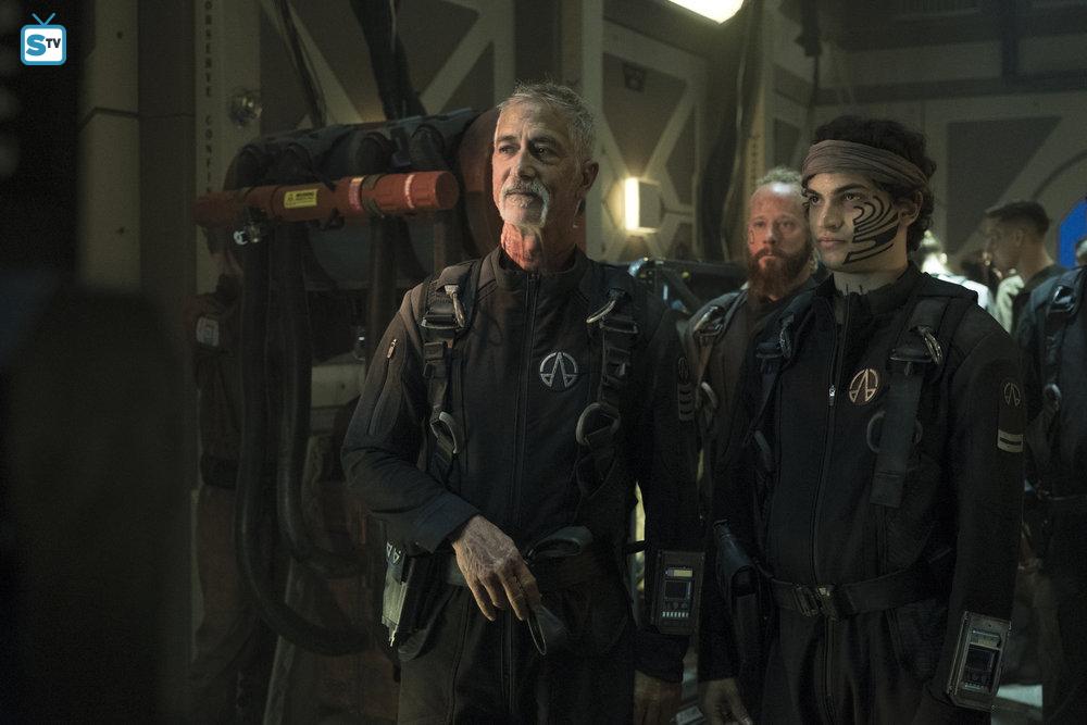 The Expanse: Season Three: : Steven Strait, Cas Anvar, Dominique  Tipper, Wes Chatham, Shawn Doyle, Shohreh Aghdashloo, Frankie Adams: Movies  & TV Shows