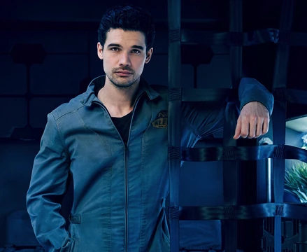 Steven Strait as James Holden